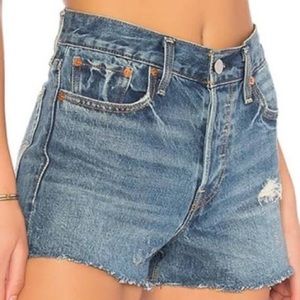 Levi’s wedgie distressed high waisted button fly denim shorts size 25